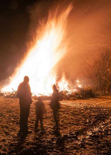 Das Biikefeuer auf Pellworm erleben